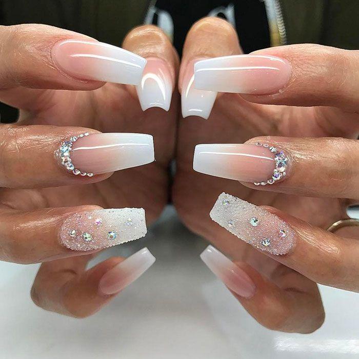 Nail Art Minimalista: Ideias Delicadas para Unhas Brancas