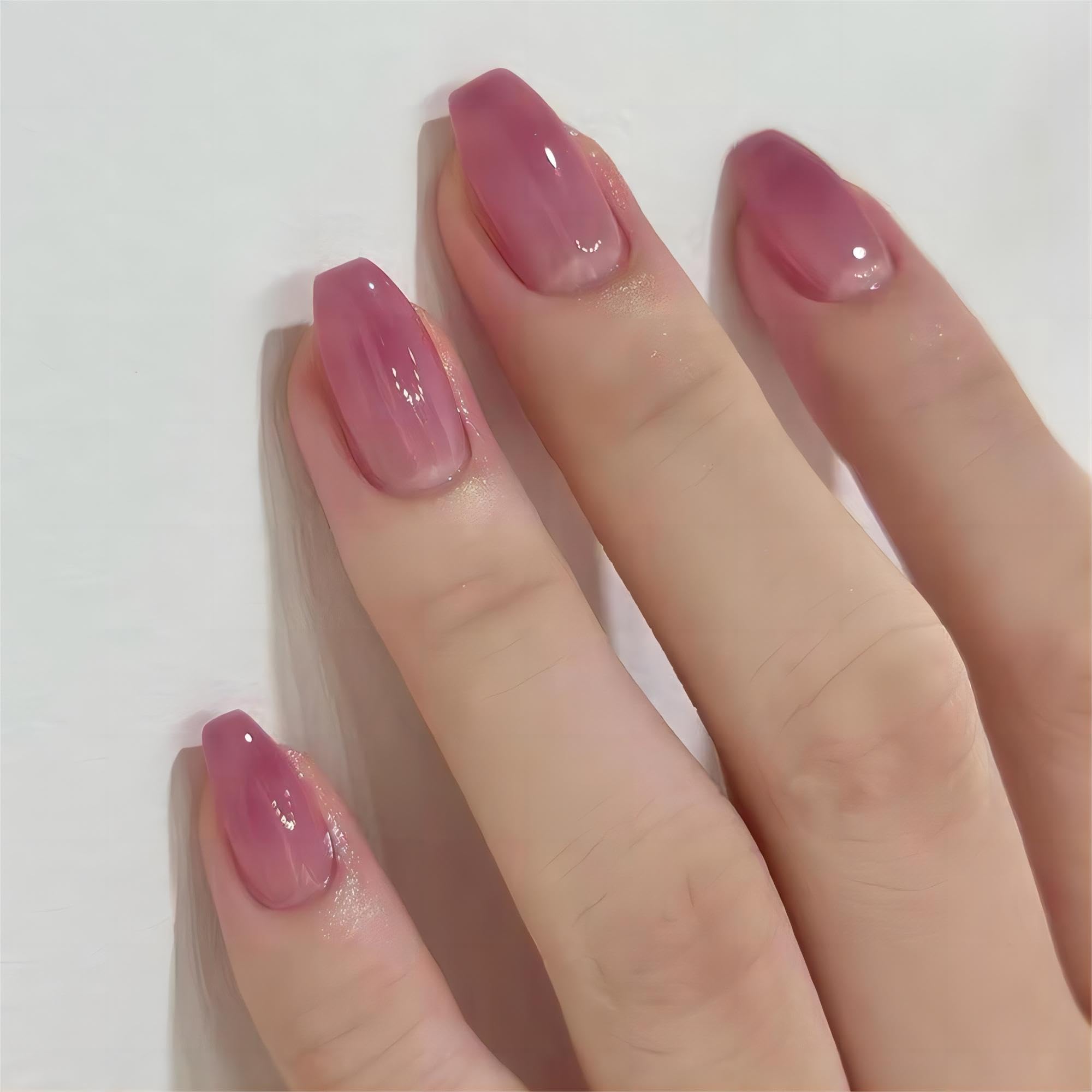 Como fazer banho de gel em unhas curtas em casa; Guia completo de kits de unhas em gel para iniciantes; As cores de esmalte em gel que alongam os dedos em unhas curtas; Nail Tints: a tendência de unhas em gel natural que você precisa conhecer; Unhas em gel curtas: formatos ideais para mãos delicadas em 2026