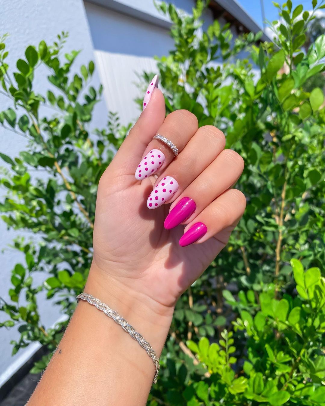 inspiração unha em gel decorada amendoada