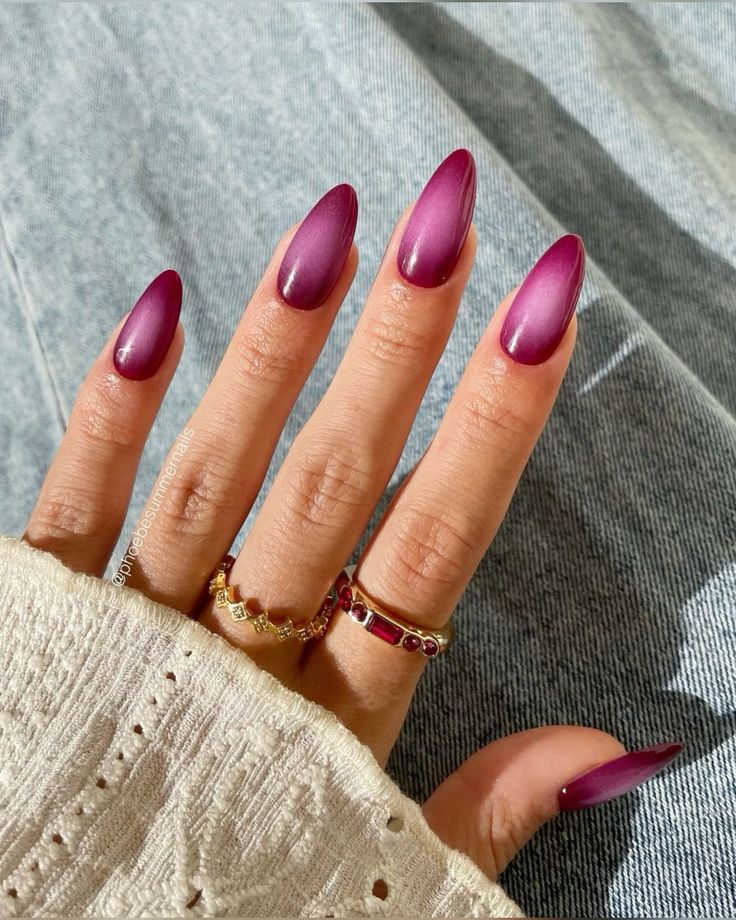 Unhas em gel com efeito Baby Boomer