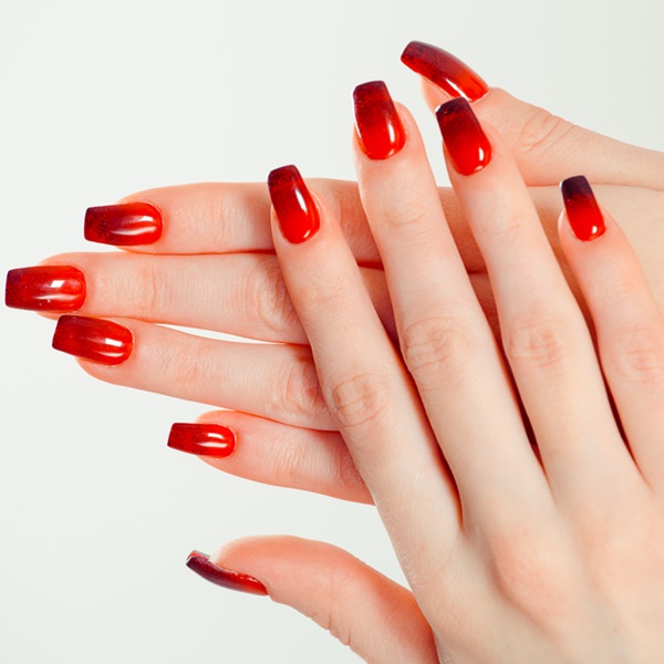 esfumado em unhas de gel