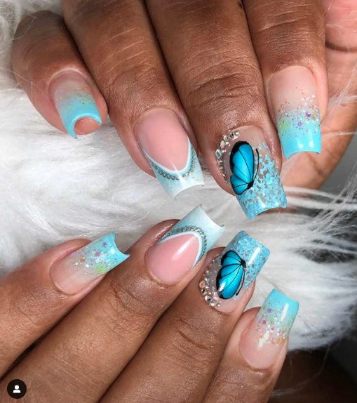 5 ideias de tÃtulos:
1. Francesinha Reversa: O Guia Completo para um Alongamento Impecável
2. Descubra os Segredos da Francesinha Reversa no Molde F1
3. Durabilidade e Estilo: Por Que Apostar na Francesinha Reversa?
4. Inspire-se: Tendências e Variações da Francesinha Reversa
5. Erros Comuns na Francesinha Reversa e Como Evitá-los