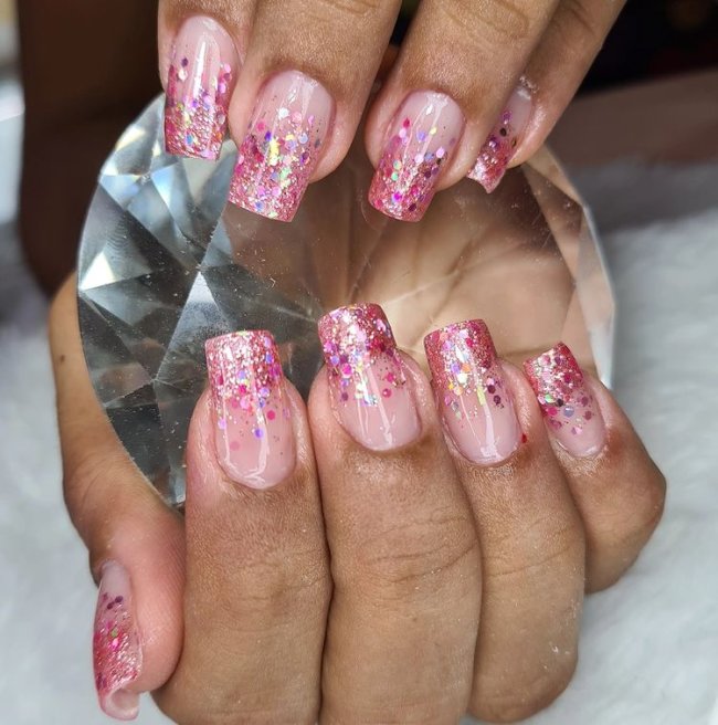 unha em gel francesinha rosa bebê