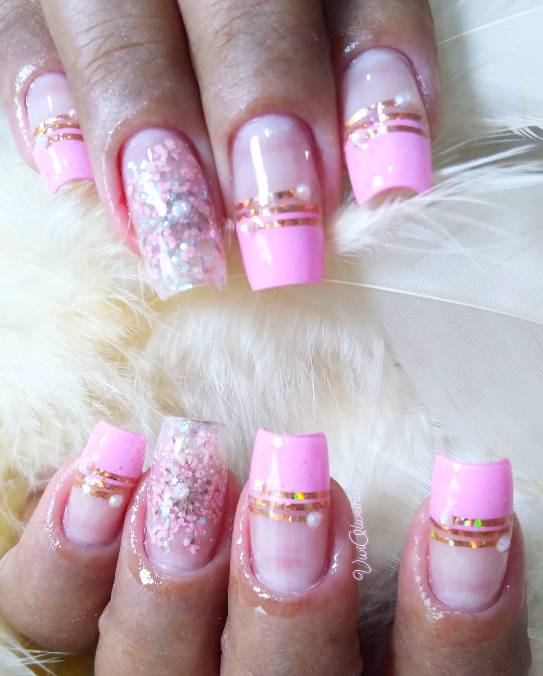unha em gel francesinha rosa pastel
