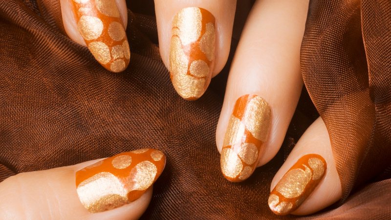 unha em gel laranja para verão