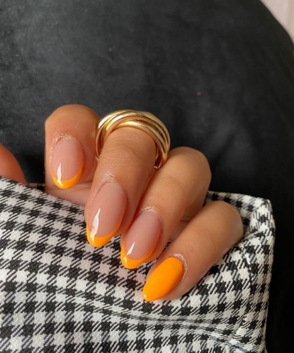 unha em gel laranja para outono