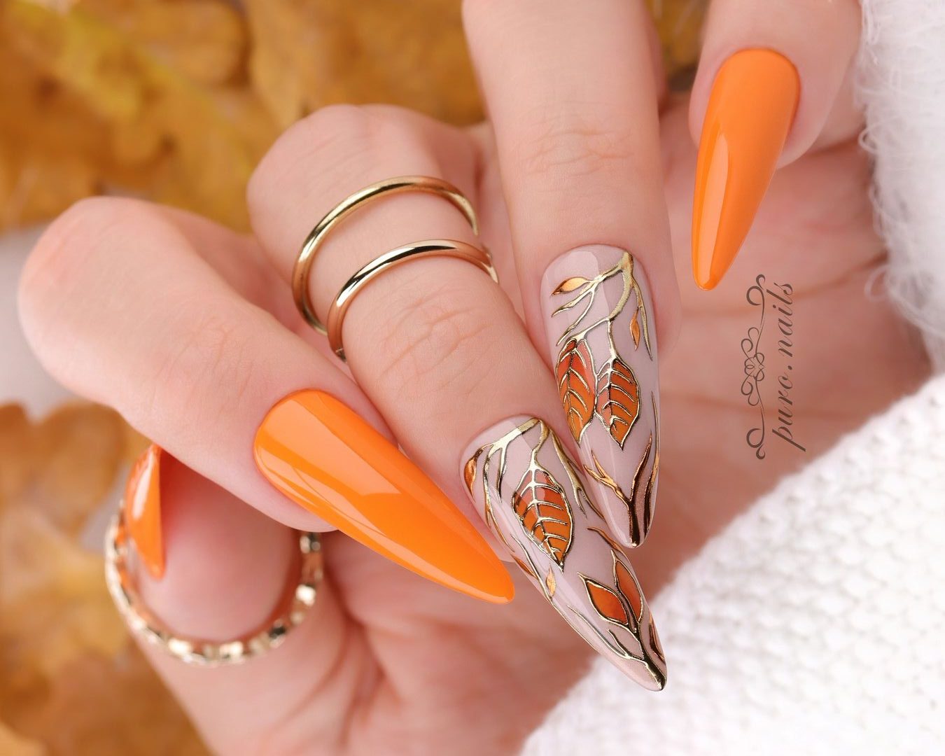 unha em gel laranja para outono