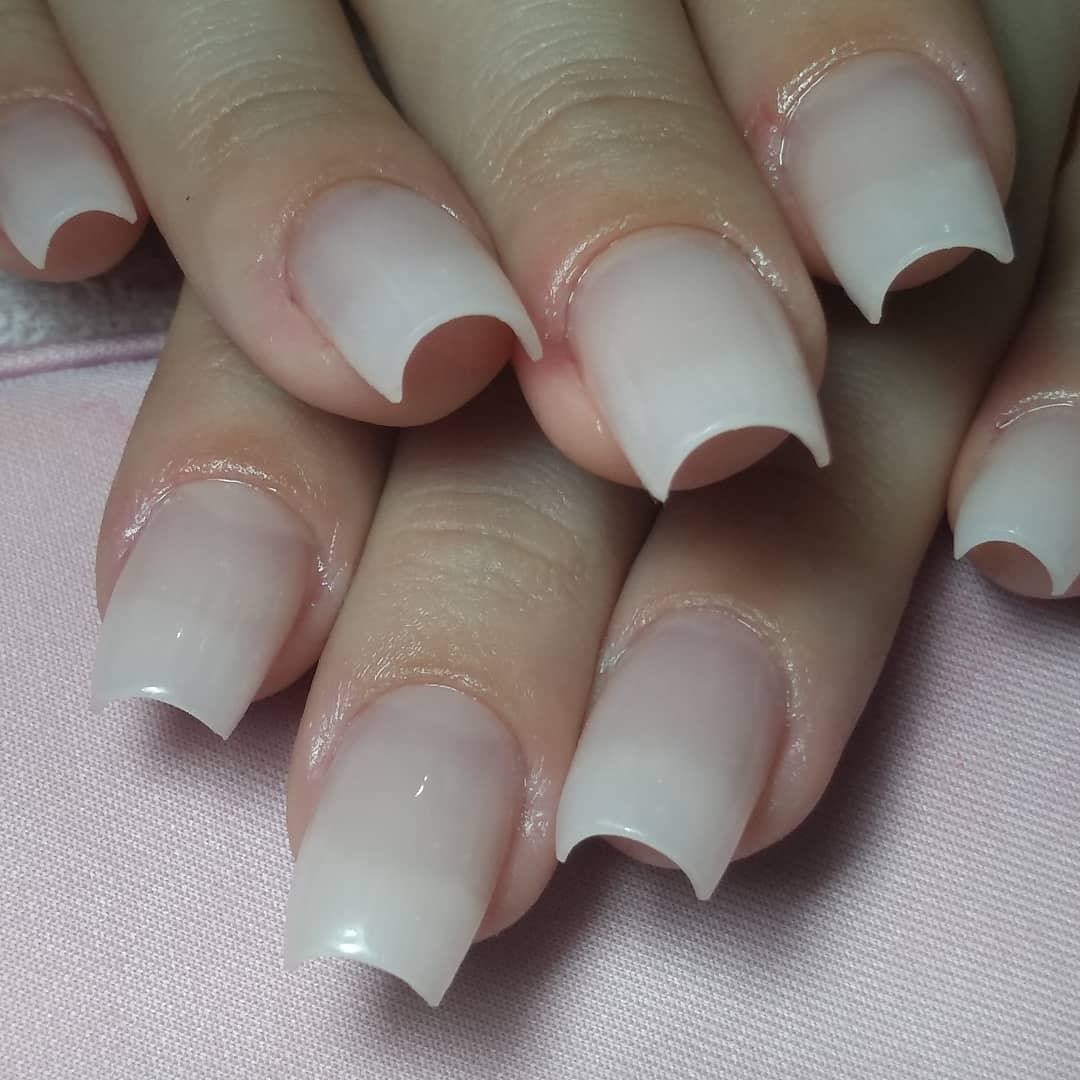 Alongamento de unha em gel com tips