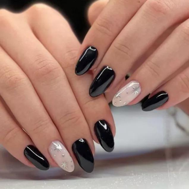 Unhas em Gel Pretas com Glitter: Ideias para Festas e Ocasiões Especiais