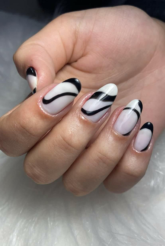 unha em gel redonda pequena