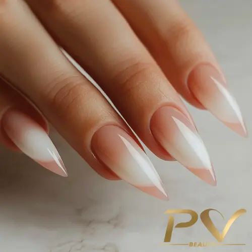 Tendências de cores e decorações para unhas stiletto em 2026.
