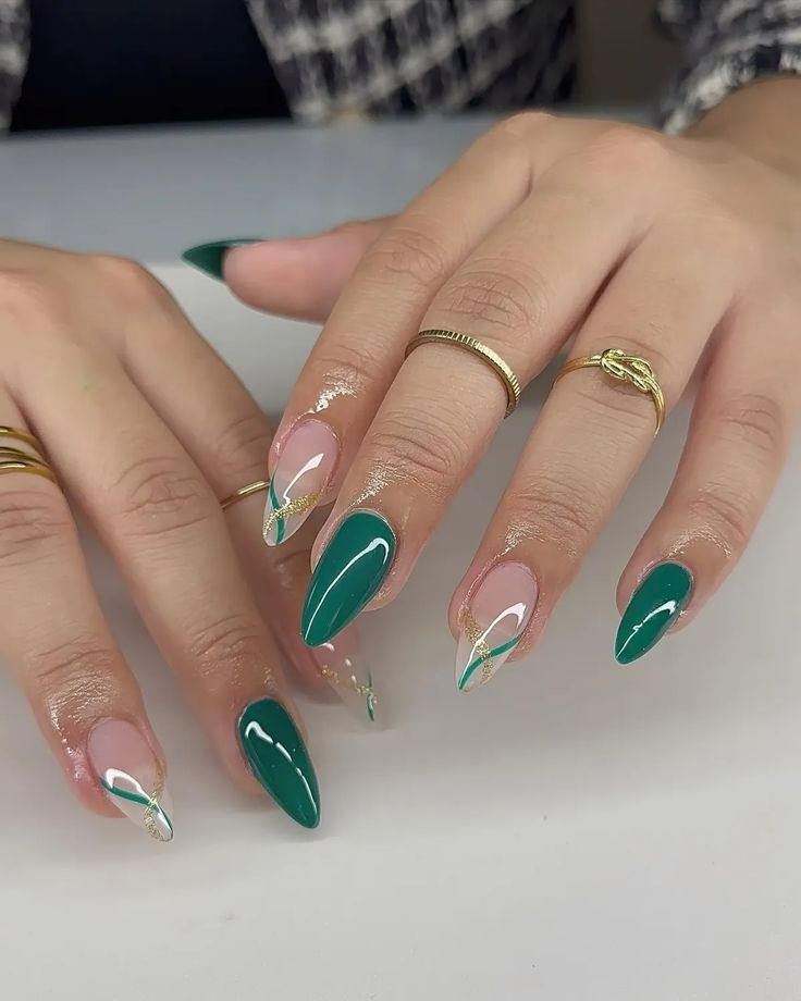 As melhores técnicas para unhas stiletto: Tips, Fibra de Vidro e Molde F1.
