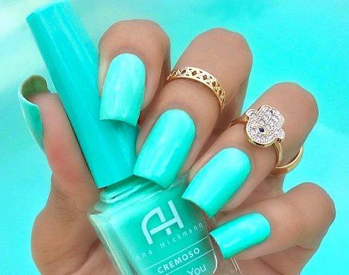 unha em gel verde água stiletto