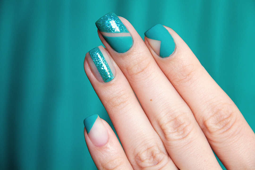 unha em gel verde água luxo