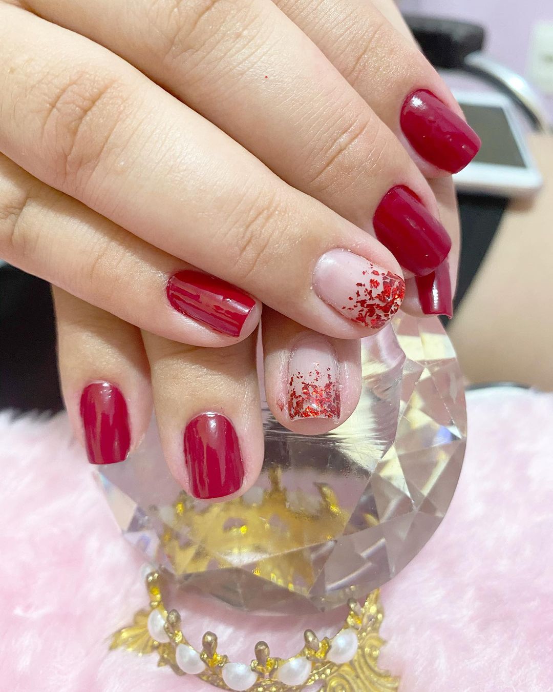 quanto custa fazer unha encapsulada vermelha e branca