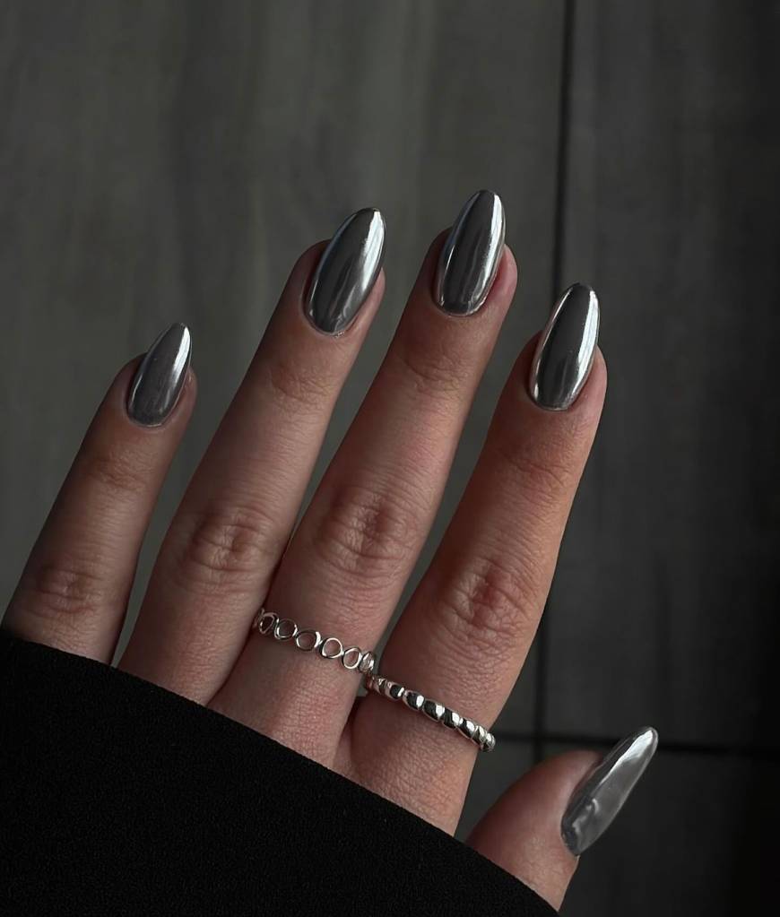 Chrome nails