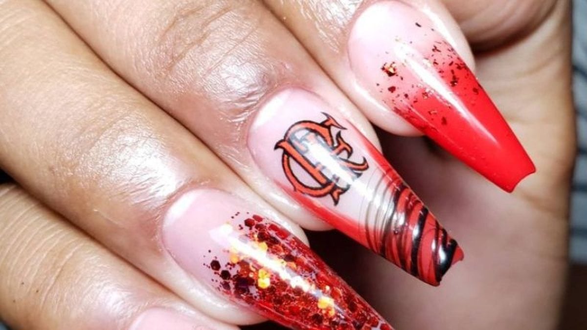 unha decorada flamengo fácil
