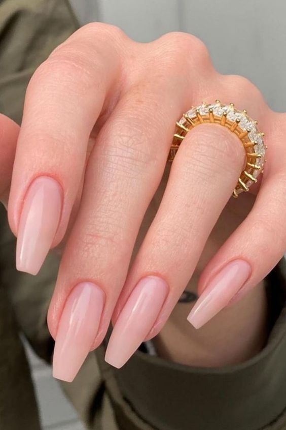 Cores de Esmalte para Unha Bailarina: Escolha a Sua para Arrasar