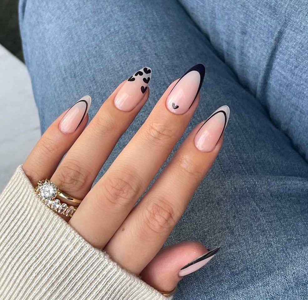 Francesinha em Gel: O Passo a Passo Definitivo para Unhas Duradouras