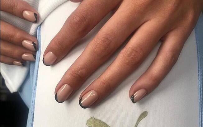 unha francesinha amendoada