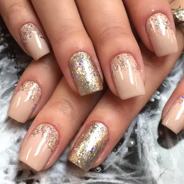 quanto custa fazer unha francesinha com glitter dourado em salão