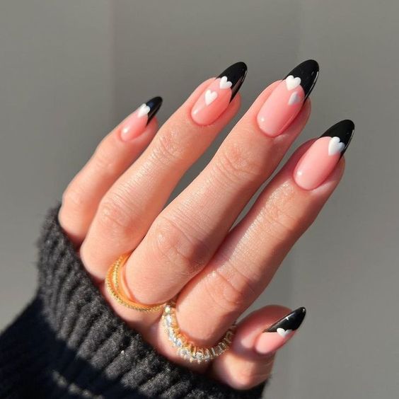 5 ideias de títulos:
1. As 10 Melhores Ideias de Unhas Francesinha Preta para Arrasar
2. Como Fazer Unha Francesinha Preta Perfeita em Casa
3. Francesinha Preta: Tendências e Inspirações para 2024
4. Unhas Almond com Francesinha Preta: O Guia Completo
5. Variações Criativas da Francesinha Preta: Fosca