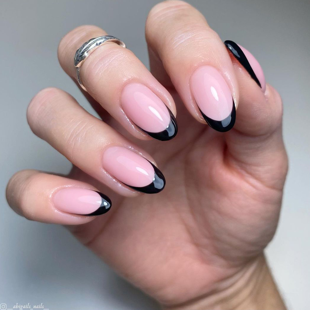 Unhas redondas com francesinha degradê