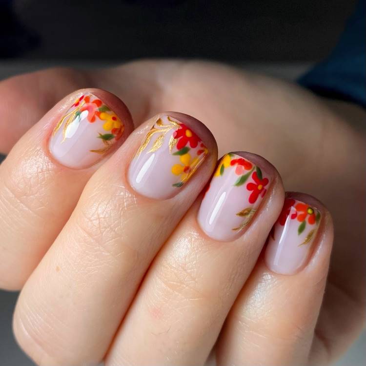 Unhas de gel curtas foscas