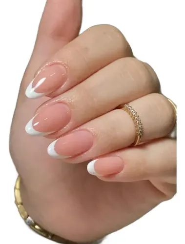 Baby Boomer em unhas curtas