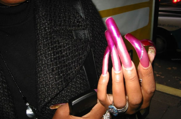 ideias criativas unhas gigantes