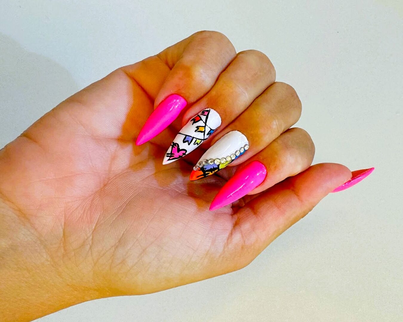 Inspirações de Nail Art Junina: Dos Clássicos aos Modernos