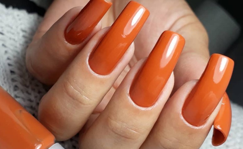Descubra as Tendências de Esmalte Laranja para Primavera/Verão