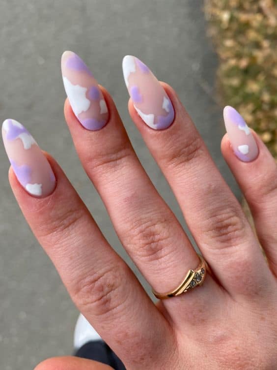 unha lilás decorada