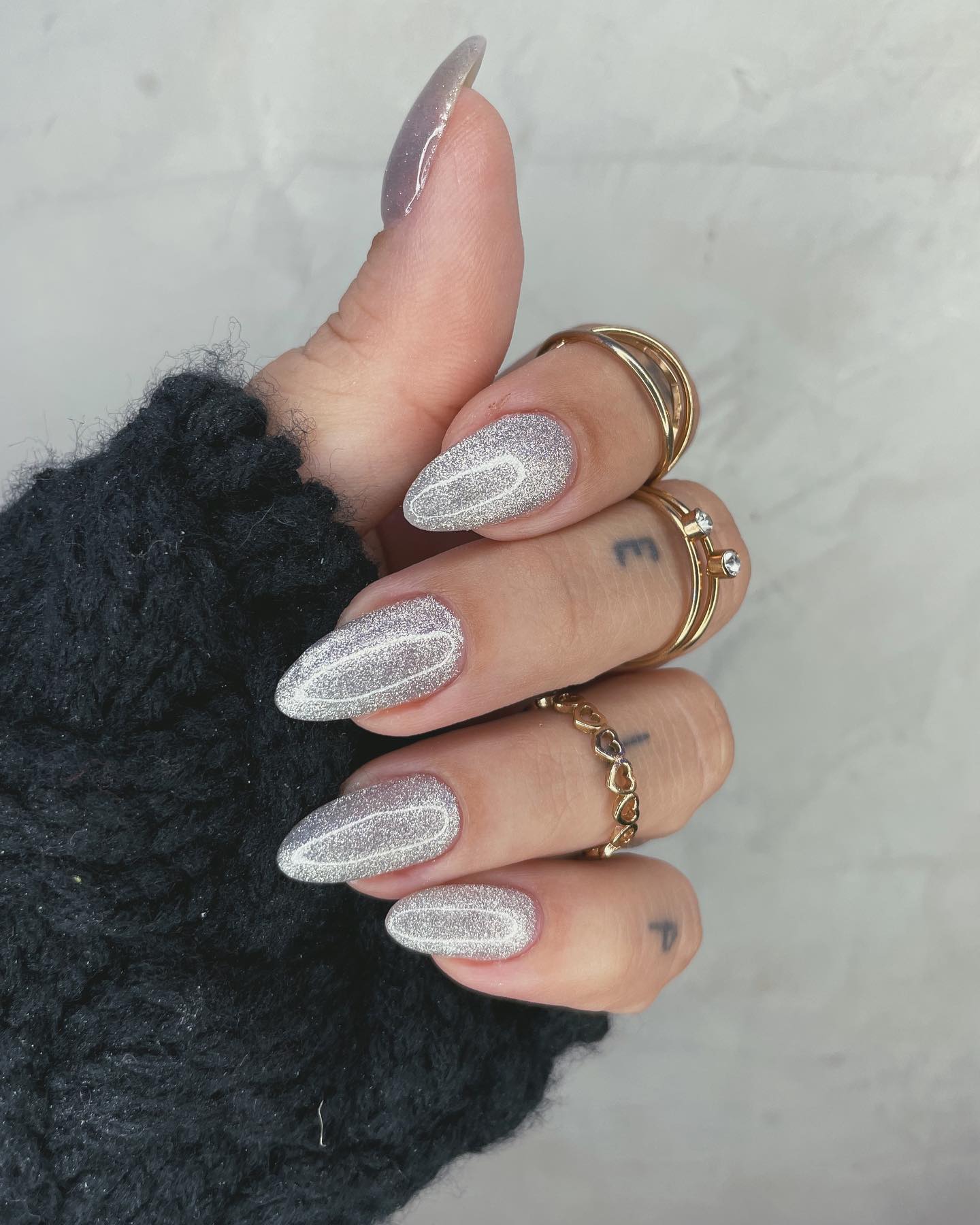 Unhas Velvet Nails: O Segredo para o Efeito Aveludado com Esmalte Magnético