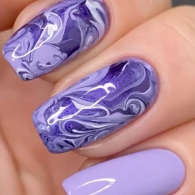 Guia Completo: Unhas Marmorizadas com Água vs. Técnica a Seco