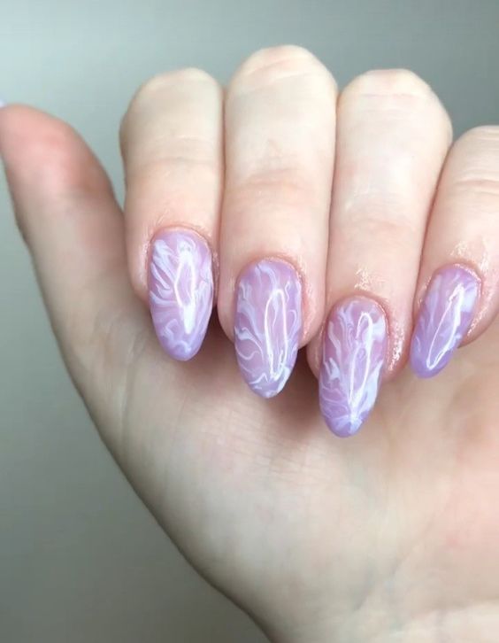 Inspirações de Cores para Unhas Marmorizadas: Do Clássico ao Vibrante