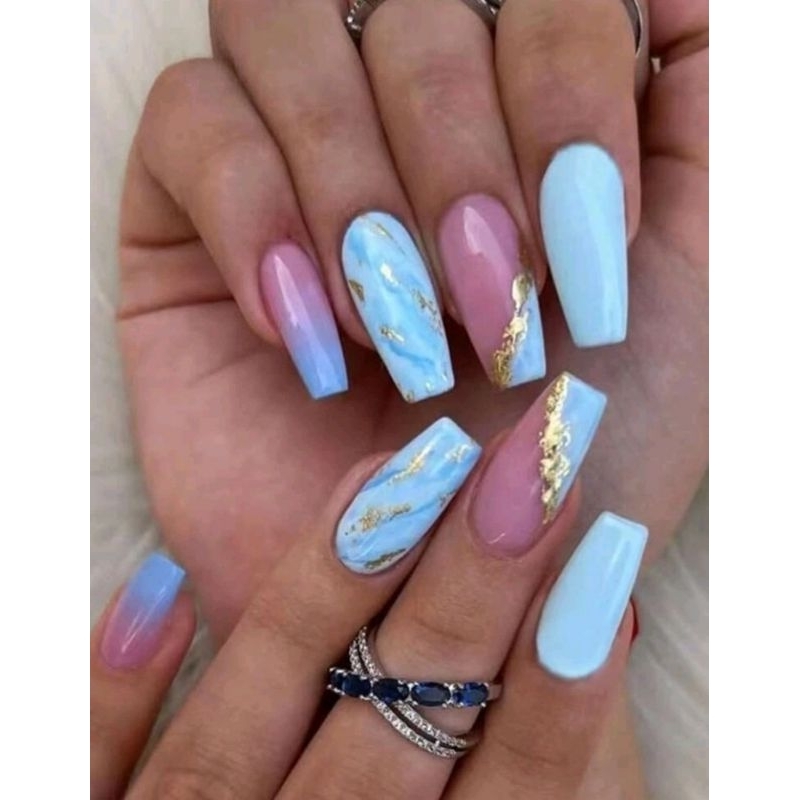 Unha marmorizada rosa com glitter