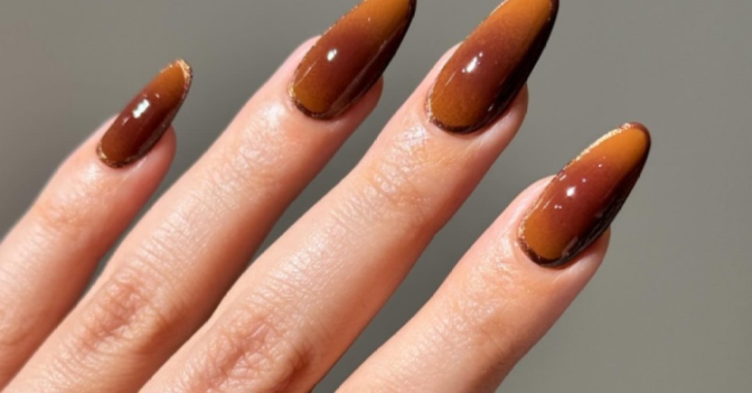 Unhas Degradê Marrons: A Tendência Skittles Nails que Você Precisa Conhecer