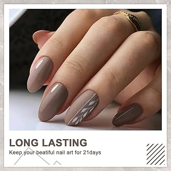 Unhas Marrom Claro Decoradas: Ideias Minimalistas com Glitter e Folha de Ouro