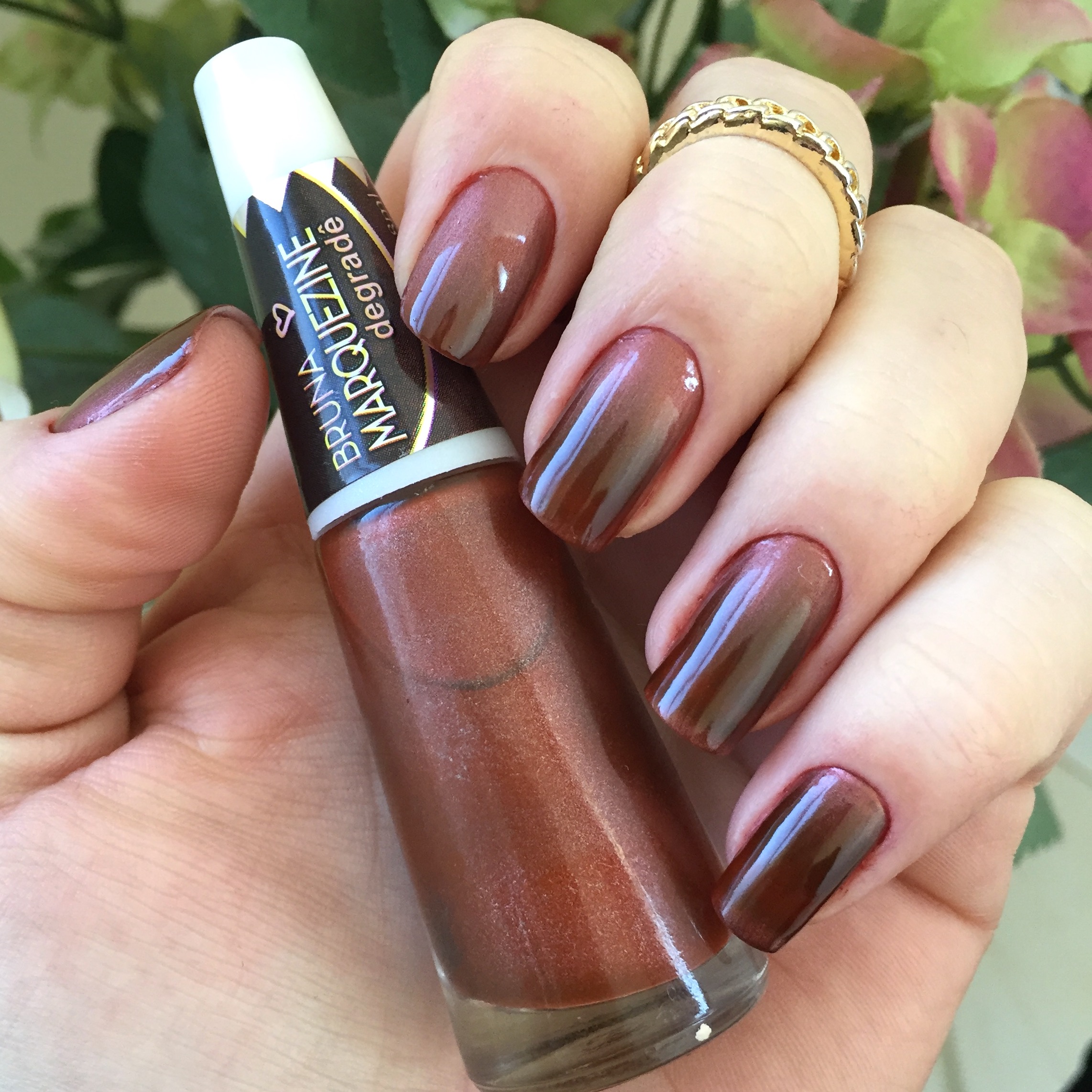 Tendências de Unhas Marrom Degradê para 2025 e 2026: Estilos e Combinações