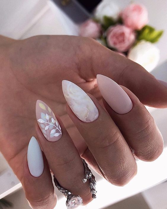 unhas de gel curtas para noiva