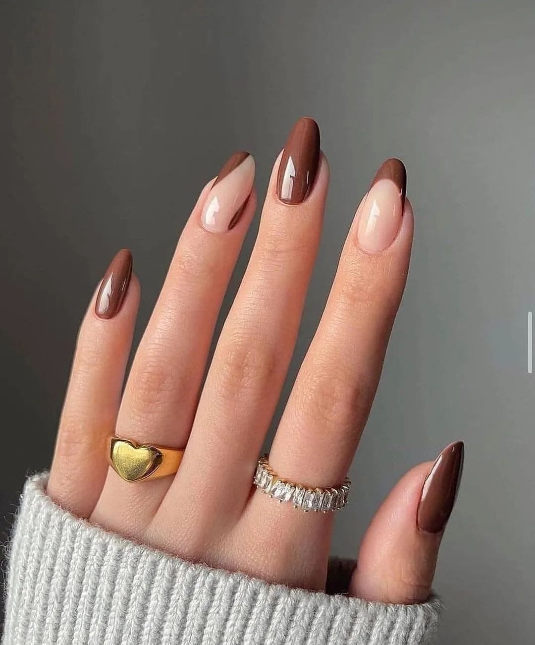 por que minha unha amendoada quebra fácil