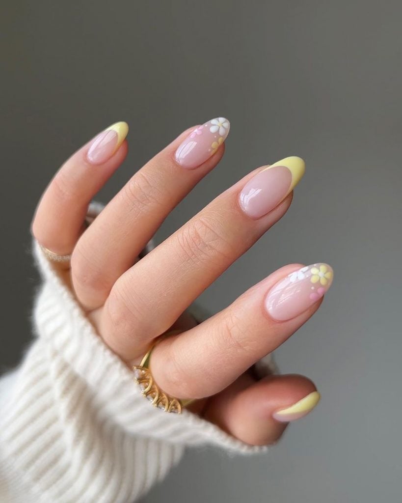 5 ideias de títulos para unhas ovais:
1. Unhas Ovais: O Guia Completo de Estilos e Tendências
2. Descubra a Sofisticação das Unhas Ovais: Dicas de Decoração
3. Unhas Ovais: Do Clássico ao Moderno