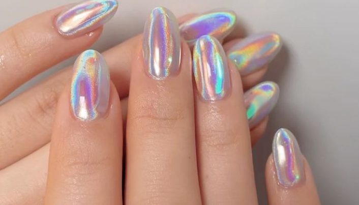 Durabilidade das unhas decoradas: dicas para o Carnaval
