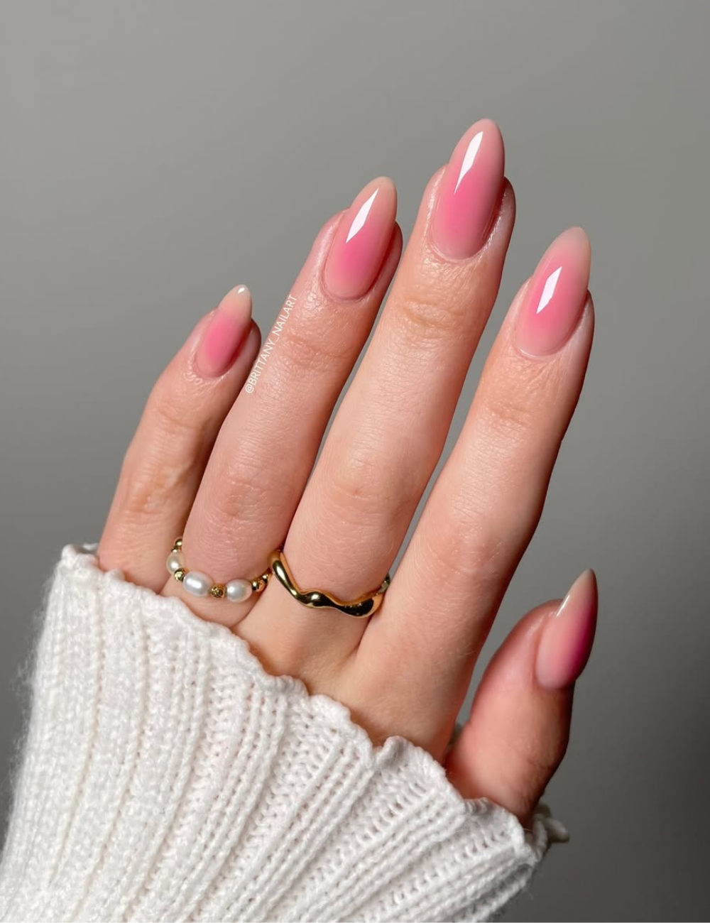 quanto custa fazer unhas pink em salão