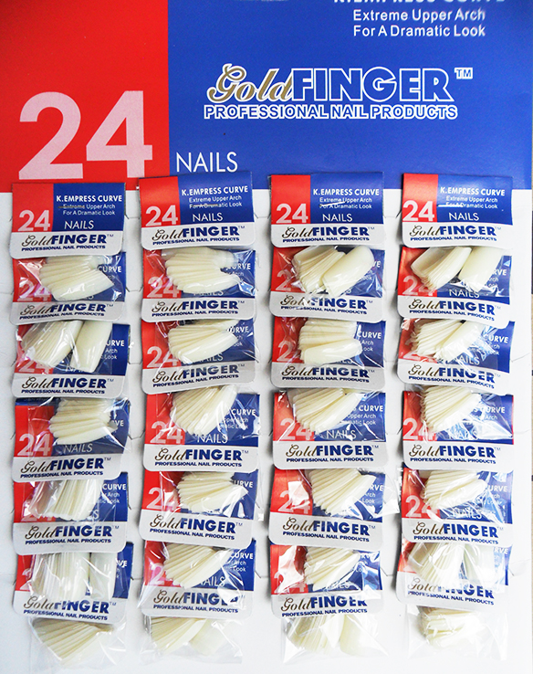 Erro Comum na Aplicação de Unhas Postiças: Evite e Faça Durar Mais