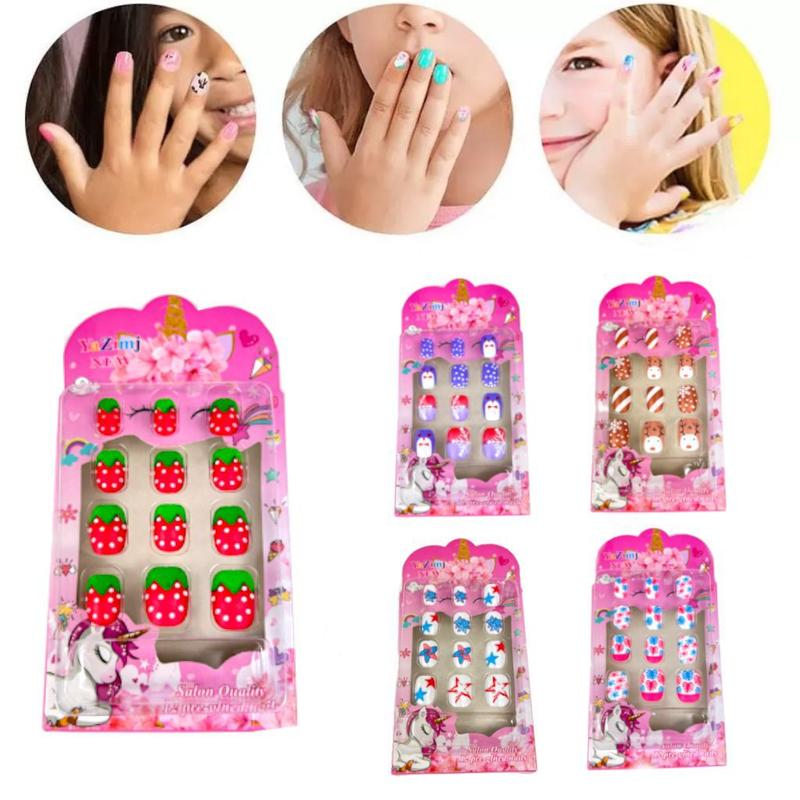 Unhas Postiças Autocolantes vs. Cola: Qual a Melhor Opção para o seu Dia a Dia?