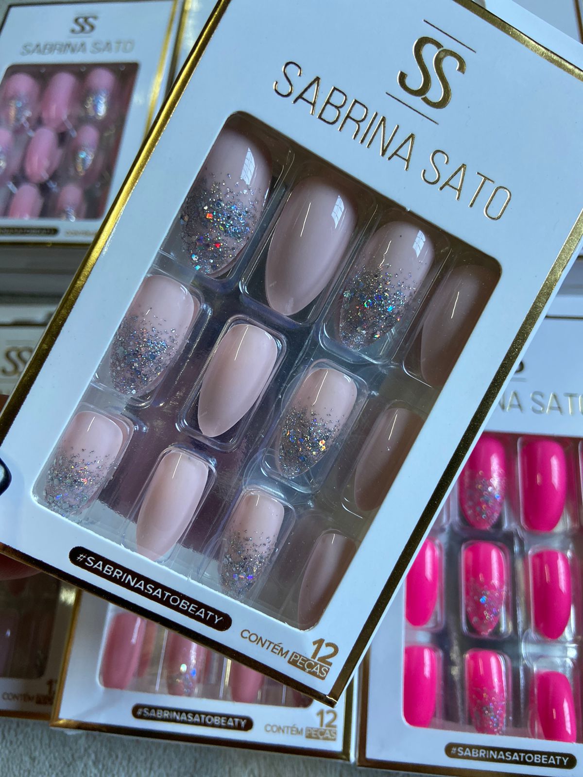 unha postiça realista azul