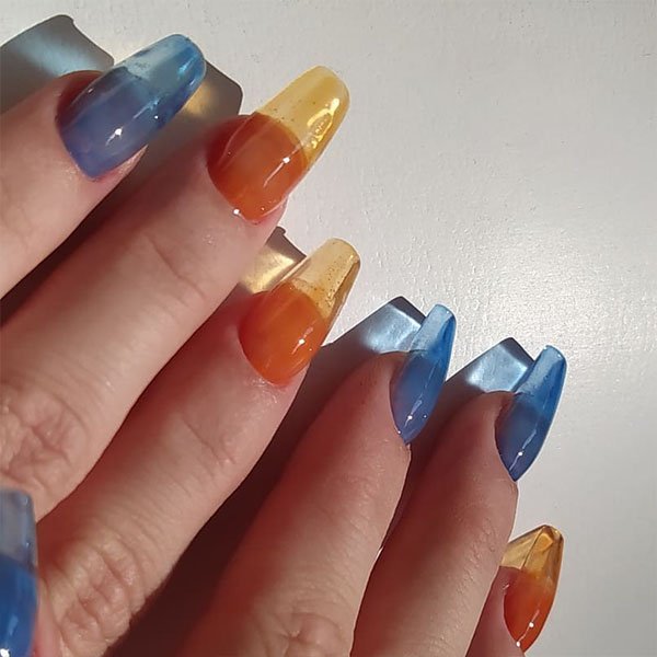 Guia Completo: Como Aplicar Unhas Postiças Realistas em Casa