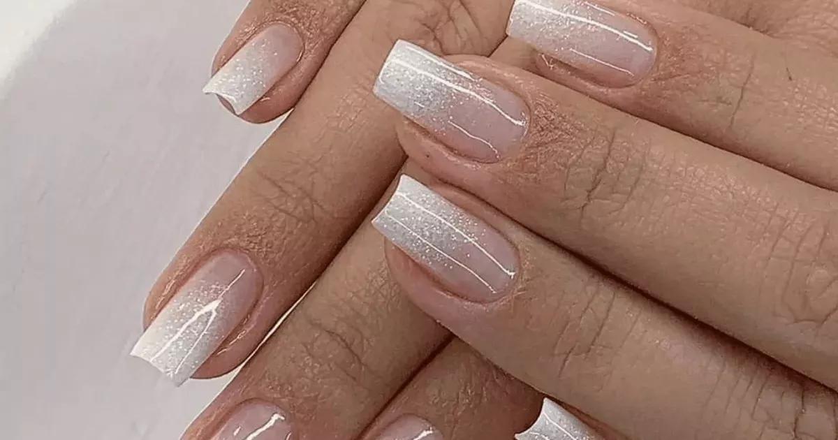 5 Ideias de Decoração para Unhas Postiças Pretas Realistas
Como Aplicar Unhas Postiças Realistas Pretas para Máxima Durabilidade
Tendências de Formatos para Unhas Postiças Pretas: Bailarina vs. Amendoado
Unhas Postiças Pretas com Glitter e Pedrarias: Guia Completo
Onde Comprar Unhas Postiças Realistas Pretas: Melhores Lojas e Preços